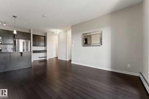 414 507 Albany Way, Edmonton, AB - Indoor Photo Showing Kitchen