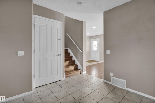 17951 85 Street, Edmonton, AB - Indoor Photo Showing Other Room