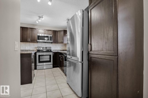 17951 85 Street, Edmonton, AB - Indoor Photo Showing Kitchen With Stainless Steel Kitchen