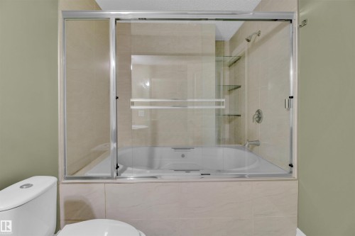 17951 85 Street, Edmonton, AB - Indoor Photo Showing Bathroom