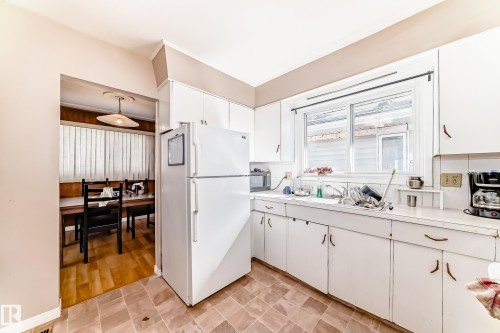 7807 108 Street, Edmonton, AB - Indoor Photo Showing Kitchen