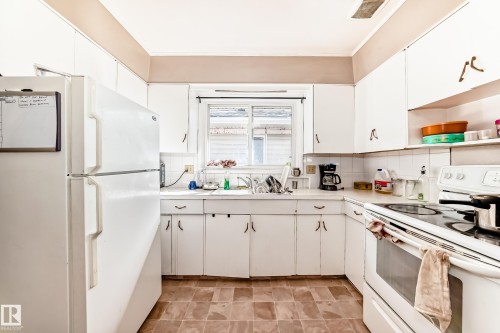 7807 108 Street, Edmonton, AB - Indoor Photo Showing Kitchen