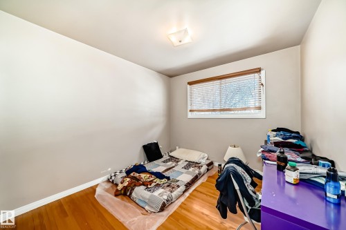 7807 108 Street, Edmonton, AB - Indoor