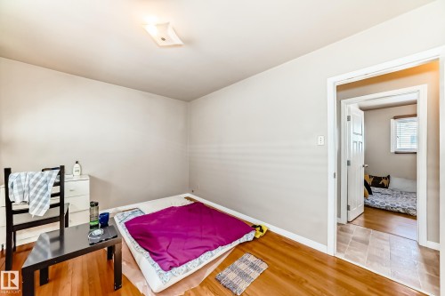 7807 108 Street, Edmonton, AB - Indoor