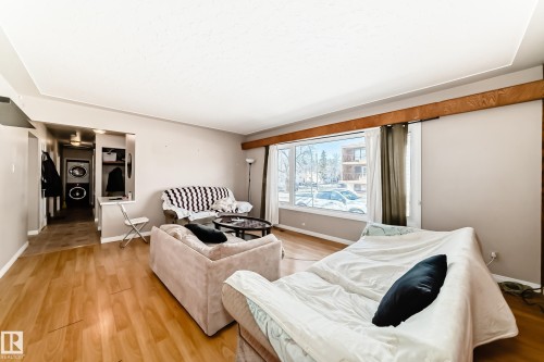 7807 108 Street, Edmonton, AB - Indoor