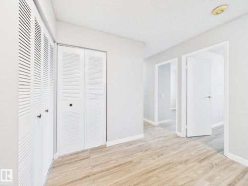810C 10145 109 Street, Edmonton, AB - Indoor