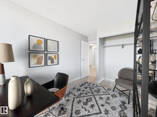 810C 10145 109 Street, Edmonton, AB - Indoor