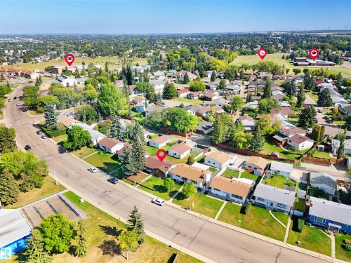 1415 80 Street Nw, Edmonton, AB - Outdoor With View