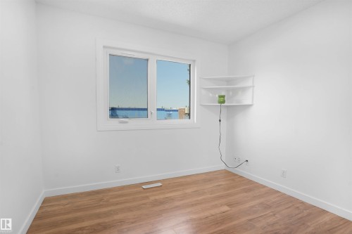 1415 80 Street Nw, Edmonton, AB - Indoor Photo Showing Other Room