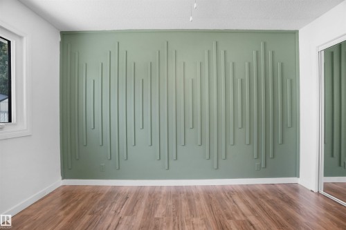 1415 80 Street Nw, Edmonton, AB - Indoor Photo Showing Other Room