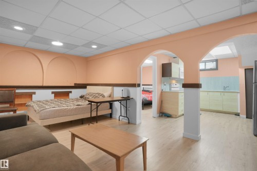 1415 80 Street Nw, Edmonton, AB - Indoor