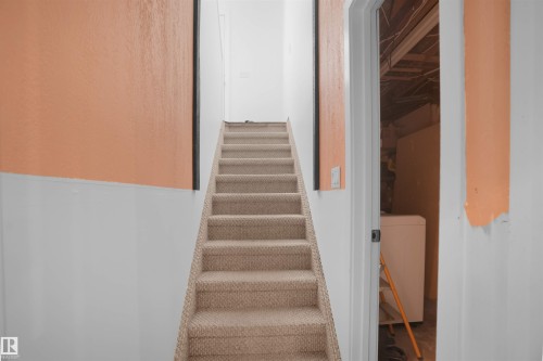 1415 80 Street Nw, Edmonton, AB - Indoor Photo Showing Other Room