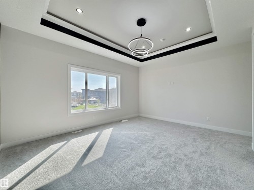 7027 Kiviaq Crescent, Edmonton, AB - Indoor Photo Showing Other Room