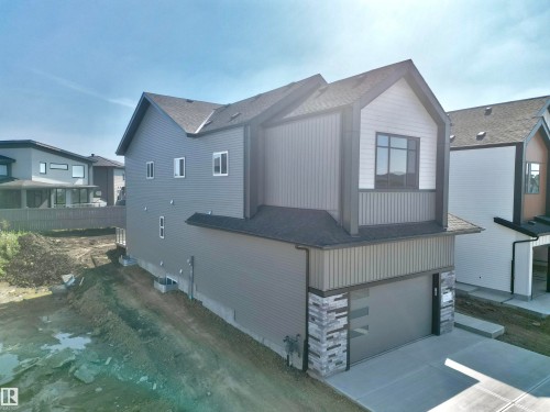 7027 Kiviaq Crescent, Edmonton, AB - Outdoor