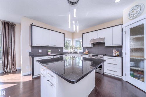 8967 24 Avenue, Edmonton, AB - Indoor Photo Showing Kitchen