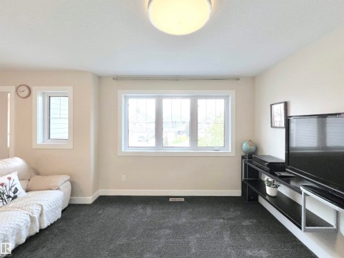 8967 24 Avenue, Edmonton, AB - Indoor