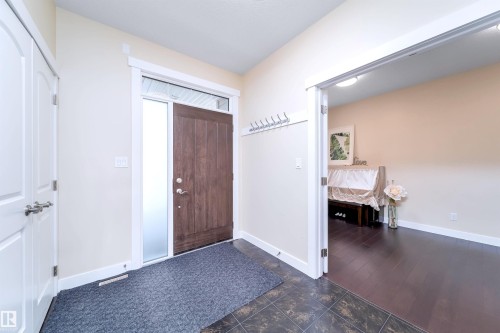 8967 24 Avenue, Edmonton, AB - Indoor Photo Showing Other Room