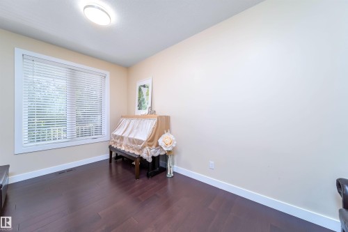 8967 24 Avenue, Edmonton, AB - Indoor