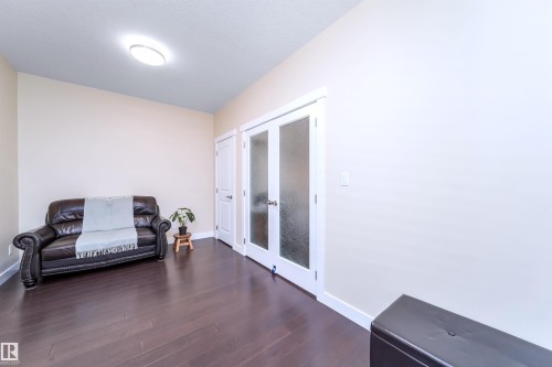 8967 24 Avenue, Edmonton, AB - Indoor Photo Showing Other Room