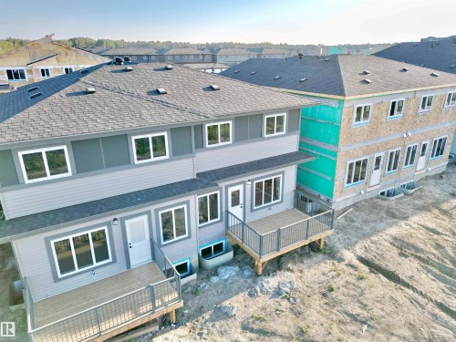 133 Pierwyck Loop, Spruce Grove, AB - Outdoor