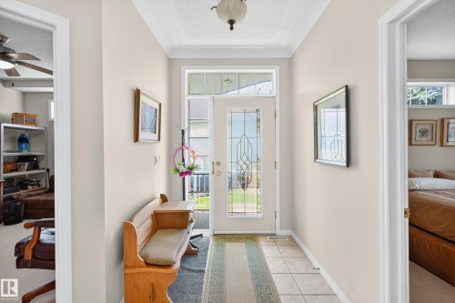 307 Tory View, Edmonton, AB - Indoor Photo Showing Other Room