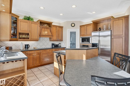 307 Tory View, Edmonton, AB - Indoor Photo Showing Kitchen With Double Sink