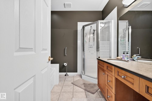 307 Tory View, Edmonton, AB - Indoor