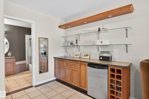 307 Tory View, Edmonton, AB - Indoor