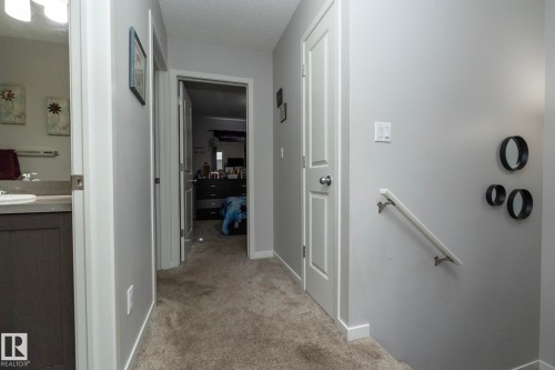 7712 Eifert Crescent, Edmonton, AB - Indoor