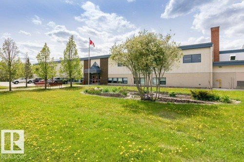 143 8735 165 Street, Edmonton, AB - Outdoor