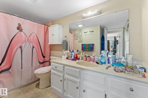 202 2904 139 Avenue, Edmonton, AB - Indoor Photo Showing Bathroom