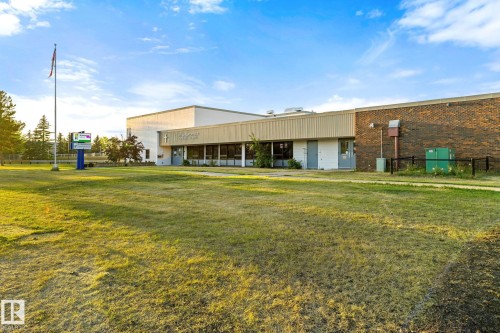 202 2904 139 Avenue, Edmonton, AB - Outdoor