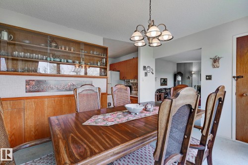 140 Windermere Drive, Edmonton, AB - Indoor Photo Showing Dining Room