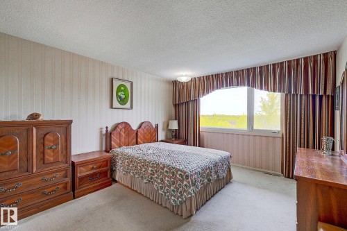 140 Windermere Drive, Edmonton, AB - Indoor Photo Showing Bedroom