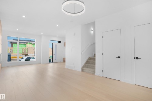 82 Blackbird Bend, Fort Saskatchewan, AB - Indoor Photo Showing Other Room