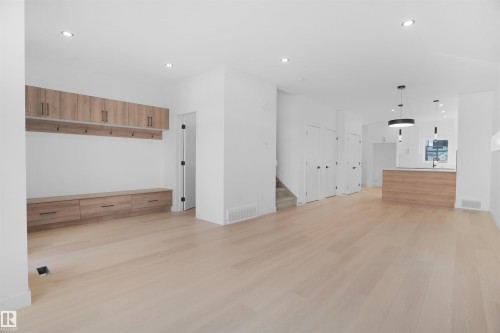 84 Blackbird Bend, Fort Saskatchewan, AB - Indoor Photo Showing Other Room