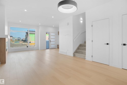 84 Blackbird Bend, Fort Saskatchewan, AB - Indoor Photo Showing Other Room