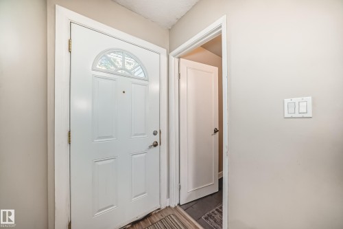 5535 144A Avenue, Edmonton, AB - Indoor Photo Showing Other Room