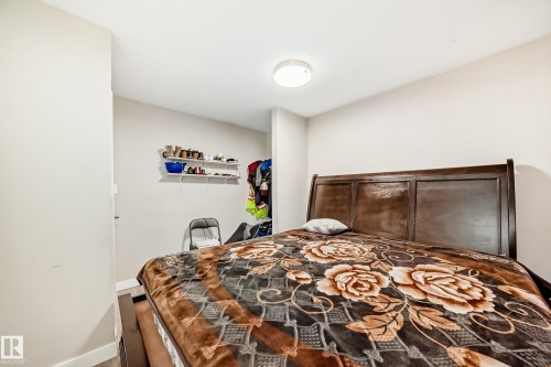 5535 144A Avenue, Edmonton, AB - Indoor Photo Showing Bedroom