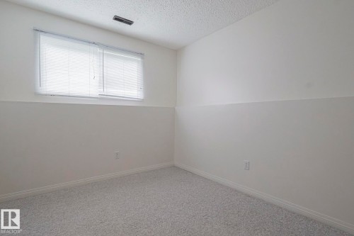 Edmonton, AB - Indoor Photo Showing Other Room