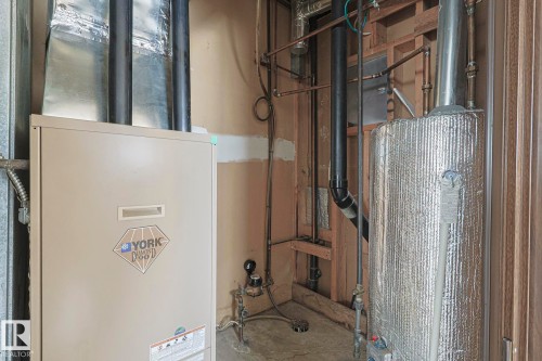 Edmonton, AB - Indoor