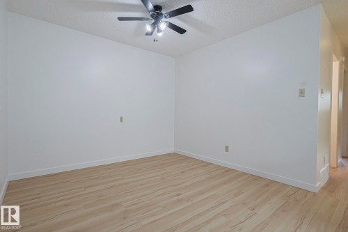 Edmonton, AB - Indoor Photo Showing Other Room