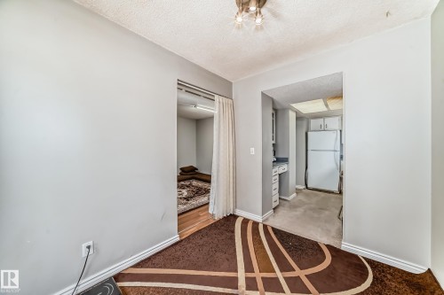 2343 139 Avenue, Edmonton, AB - Indoor Photo Showing Other Room