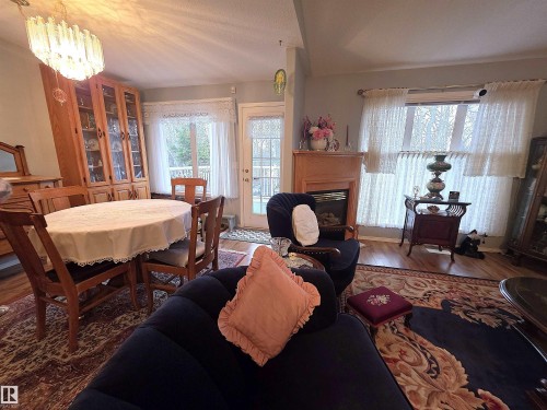 208 Ravine Villa(S), Leduc, AB - Indoor With Fireplace