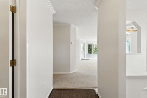 205 13450 114 Avenue, Edmonton, AB - Indoor