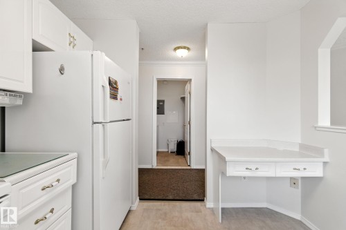 205 13450 114 Avenue, Edmonton, AB - Indoor