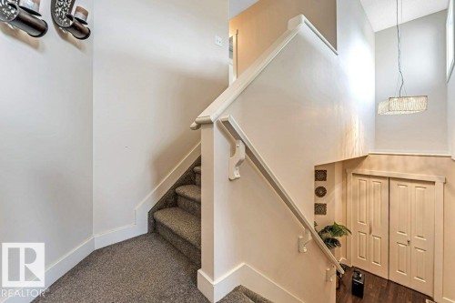 1137 37B Avenue, Edmonton, AB - Indoor Photo Showing Other Room