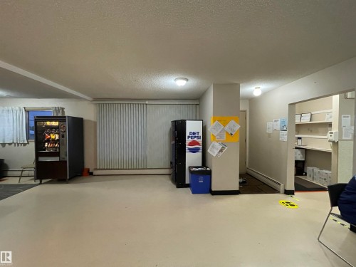 6508 134 Avenue, Edmonton, AB - Indoor