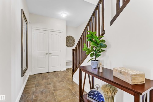 2677 Anderson Crescent, Edmonton, AB - Indoor Photo Showing Other Room