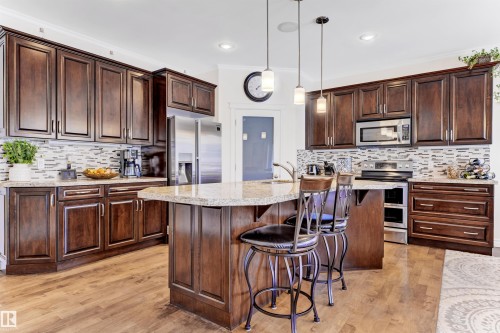 2677 Anderson Crescent, Edmonton, AB - Indoor Photo Showing Kitchen With Stainless Steel Kitchen With Upgraded Kitchen